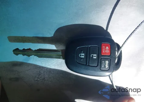 2015 Toyota Camry Le z USA, uszkodzony, nr VIN 4T4BF1FK0FR463233